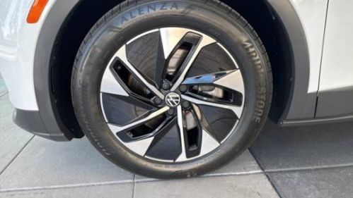2021 Volkswagen ID.4 WVGTMPE25MP058702