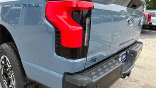 2023 Ford F-150 Lightning - Images - 10