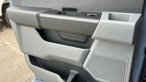 2023 Ford F-150 Lightning - Images - 18