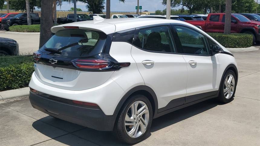 2023 Chevrolet Bolt - Images - 4