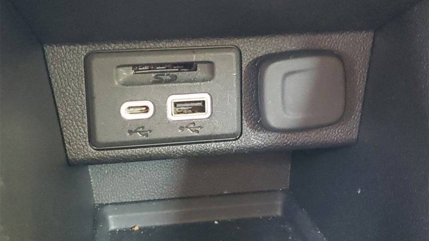 2023 Chevrolet Bolt - Images - 23