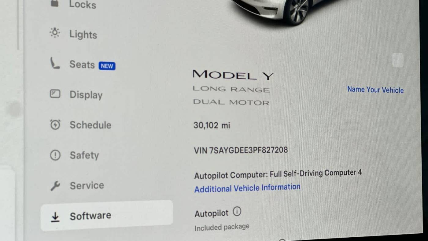 2023 Tesla Model Y 7SAYGDEE3PF827208