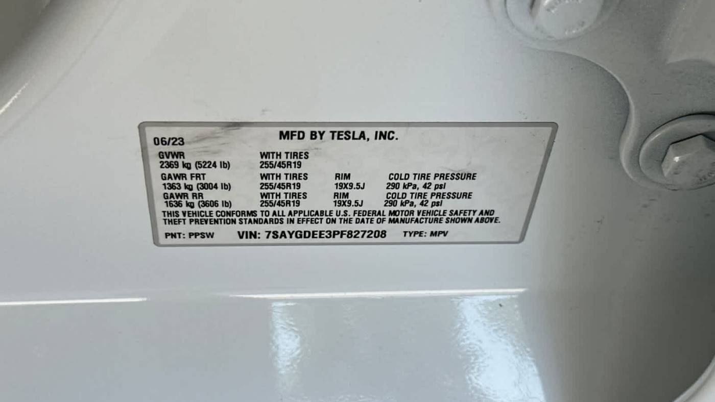 2023 Tesla Model Y 7SAYGDEE3PF827208