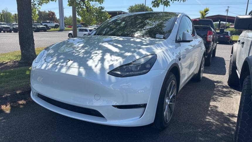 2023 Tesla Model Y 7SAYGAEE7PF625244