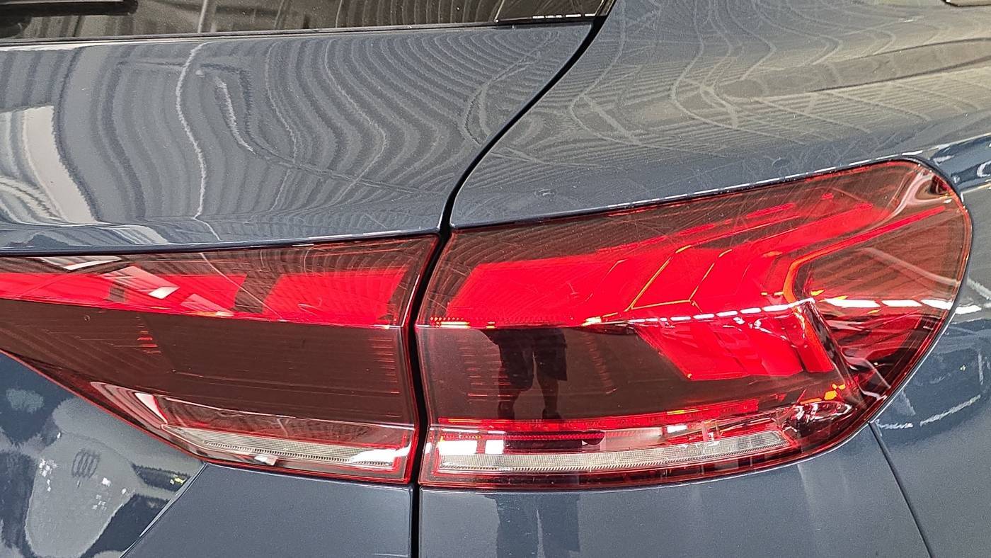 2025 Audi Q6 e-tron WA124BGFXSA040015