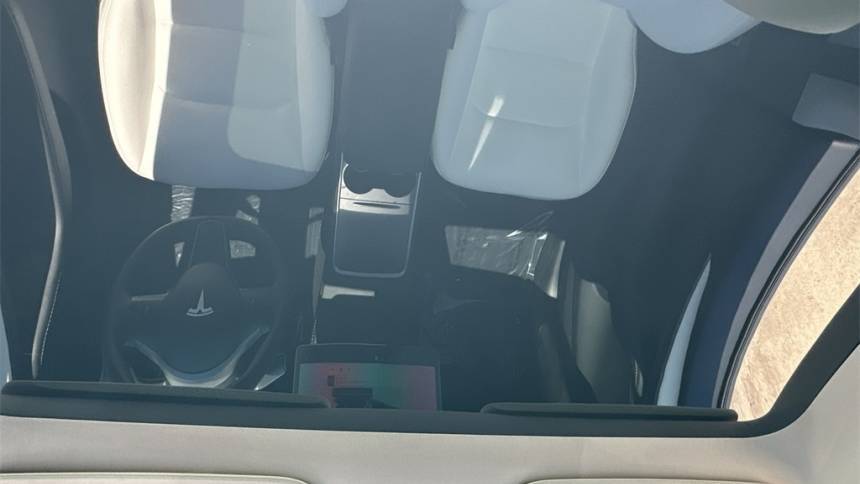 2024 Tesla Model Y 7SAYGDEE0RA234986