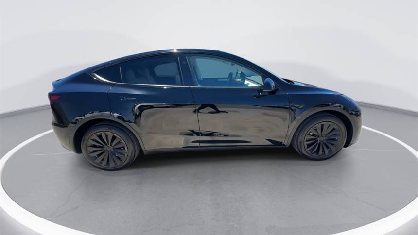 2024 Tesla Model Y 7SAYGDEE0RA234986