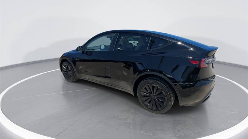 2024 Tesla Model Y 7SAYGDEE0RA234986