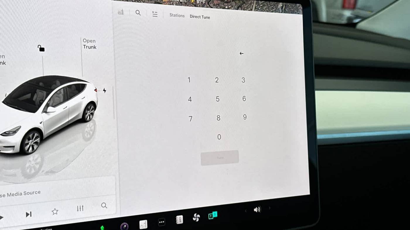 2023 Tesla Model Y 7SAYGDEE3PF827208
