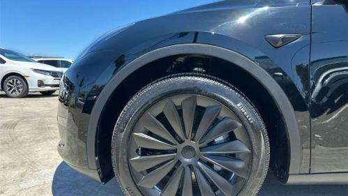 2024 Tesla Model Y 7SAYGDEE0RA234986
