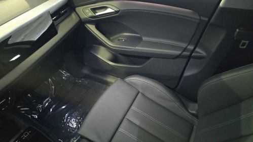 2025 Audi Q6 e-tron WA124BGFXSA040015