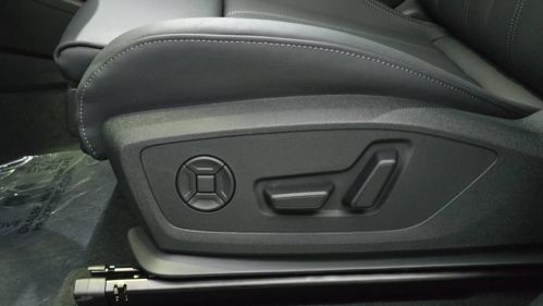 2025 Audi Q6 e-tron WA124BGFXSA040015