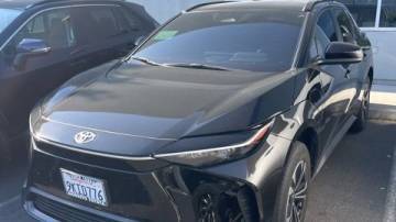 2023 Toyota bZ4X JTMABACA5PA044637