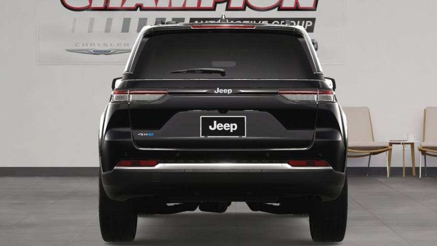 2025 Jeep Grand Cherokee 1C4RJYB68S8698690