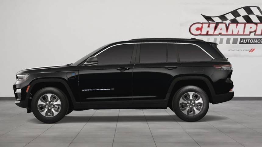 2025 Jeep Grand Cherokee 1C4RJYB68S8698690