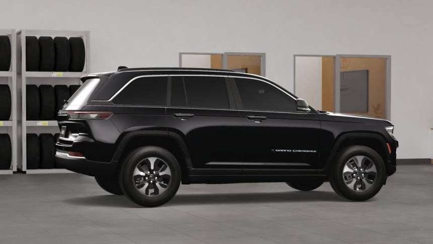 2025 Jeep Grand Cherokee 1C4RJYB68S8698690