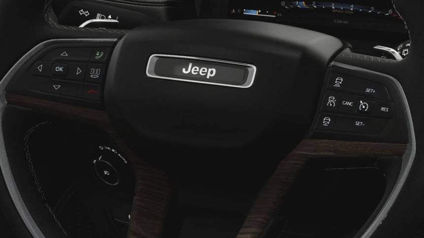 2025 Jeep Grand Cherokee 1C4RJYB68S8698690