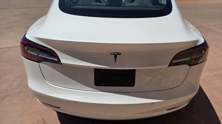 2019 Tesla Model 3 5YJ3E1EA9KF486611