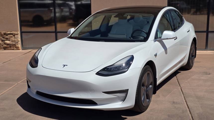 2019 Tesla Model 3 5YJ3E1EA9KF486611