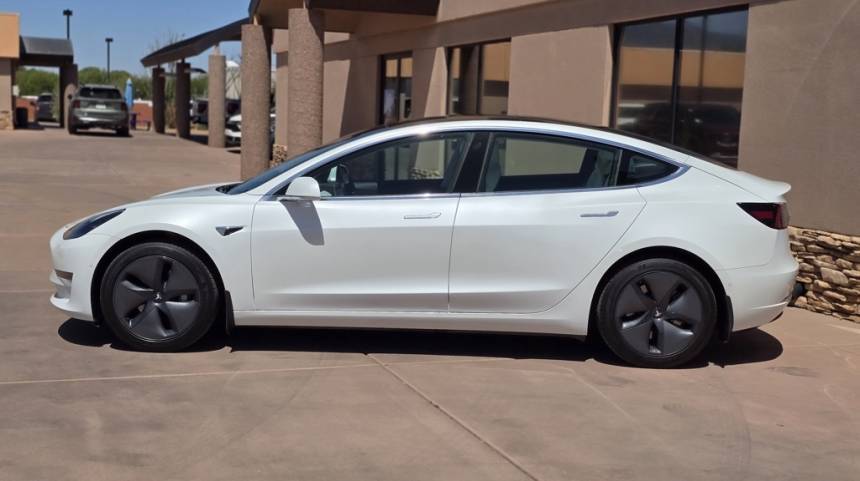 2019 Tesla Model 3 5YJ3E1EA9KF486611