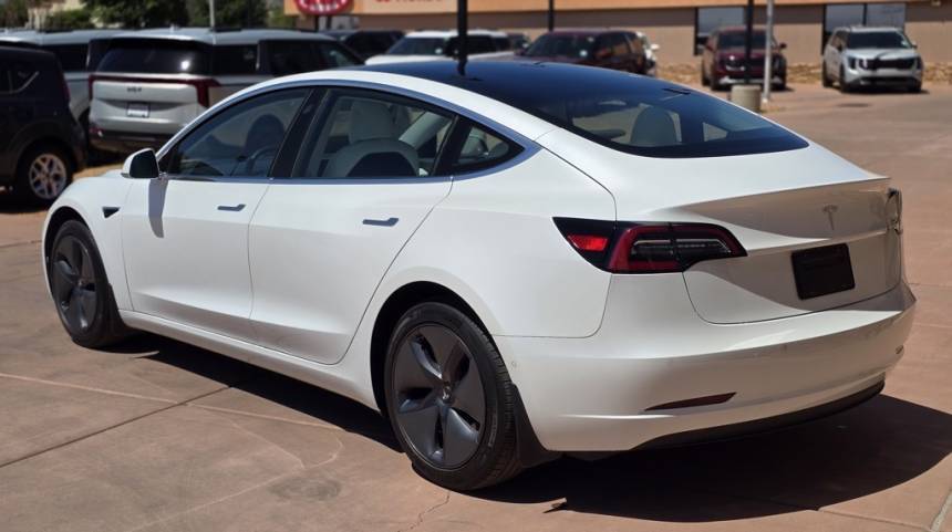 2019 Tesla Model 3 5YJ3E1EA9KF486611