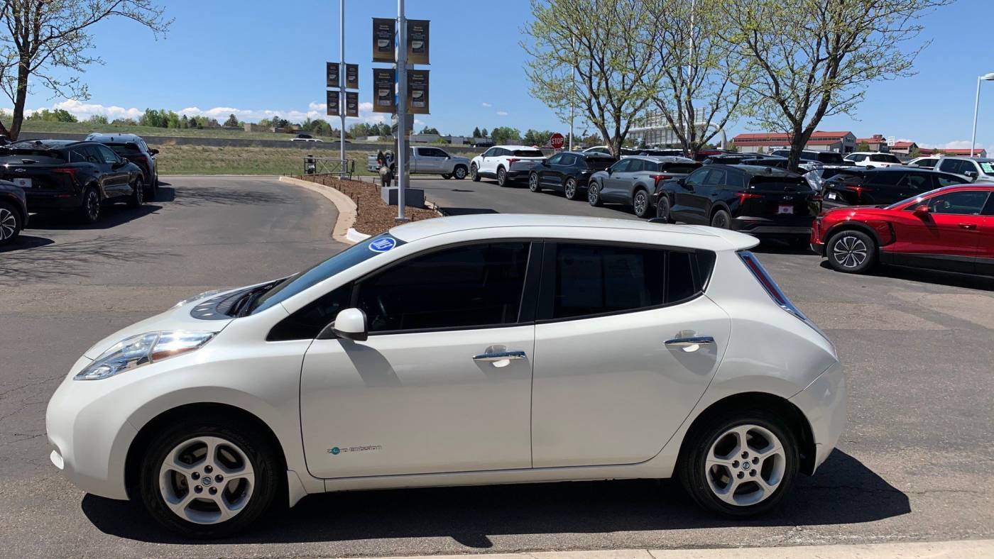 2013 Nissan LEAF 1N4AZ0CP6DC418088