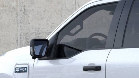 2025 Ford F-150 Lightning 1FTVW3LK2SWG15989
