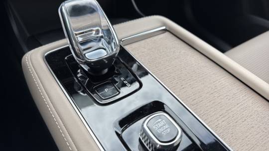 2025 Volvo XC90 YV4H60PG9S1387680