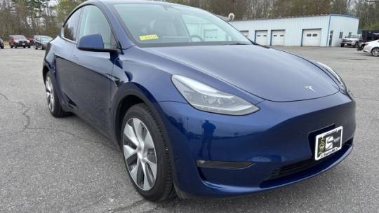 2023 Tesla Model Y 7SAYGDEE9PF824796
