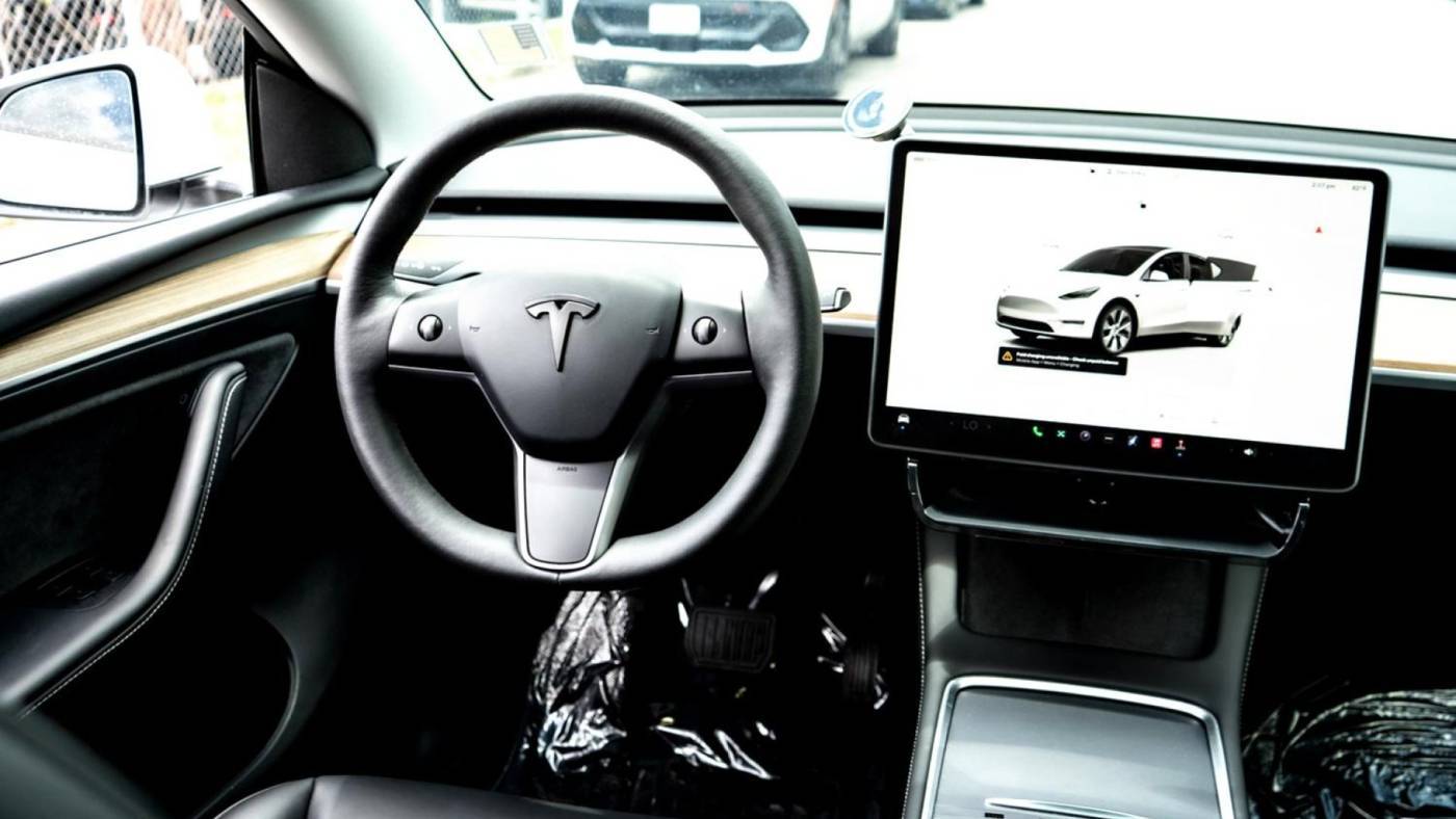 2023 Tesla Model Y 7SAYGDEE3PA094218