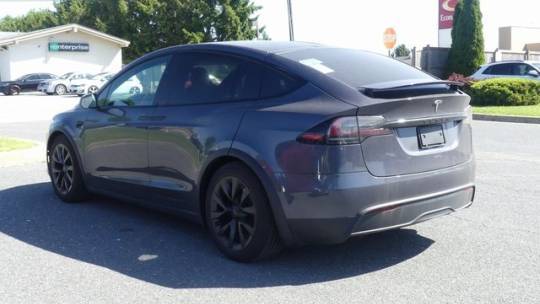 2022 Tesla Model X 7SAXCBE51NF334037