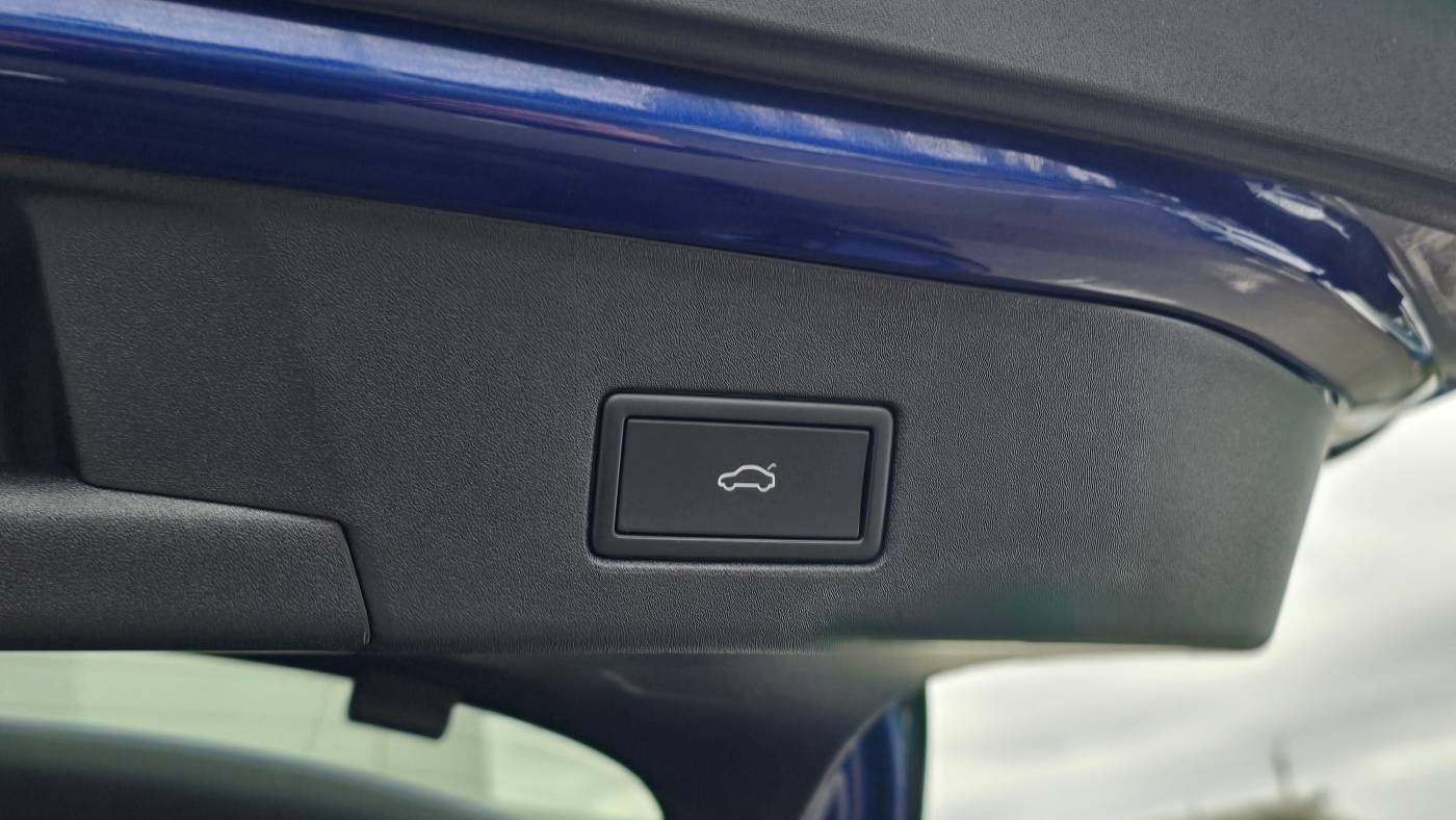 2021 Volkswagen ID.4 WVGTMPE27MP045661