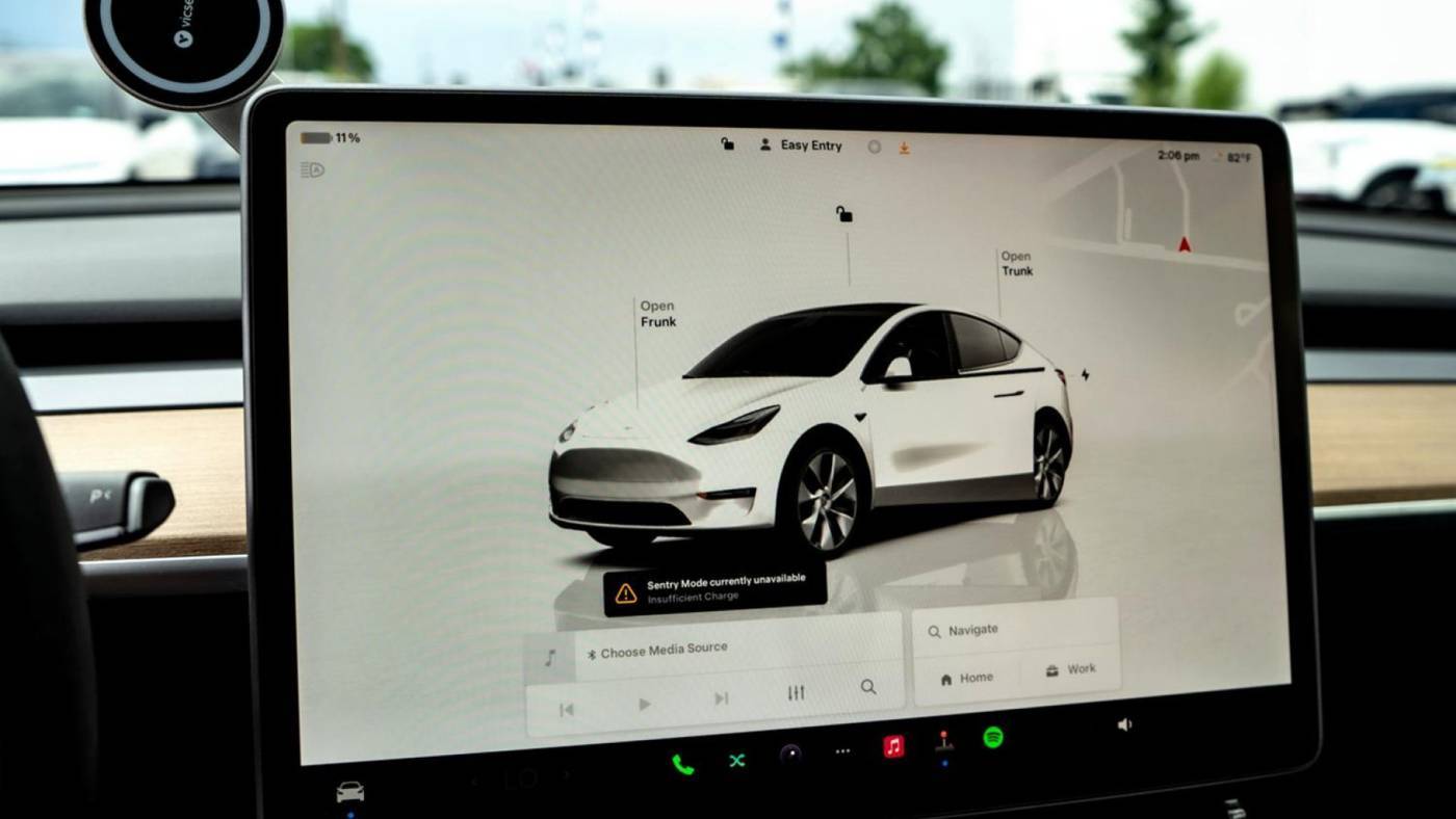 2023 Tesla Model Y 7SAYGDEE3PA094218