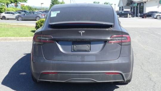 2022 Tesla Model X 7SAXCBE51NF334037