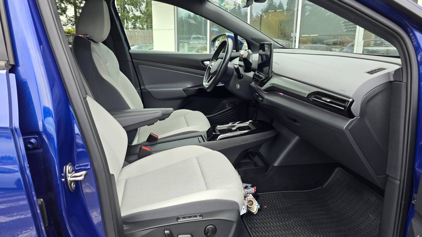 2021 Volkswagen ID.4 WVGTMPE27MP045661