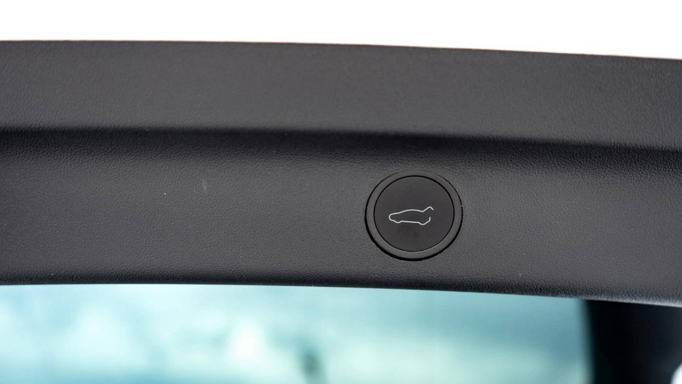 2023 Tesla Model Y 7SAYGDEE3PA094218