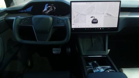 2022 Tesla Model X 7SAXCBE51NF334037