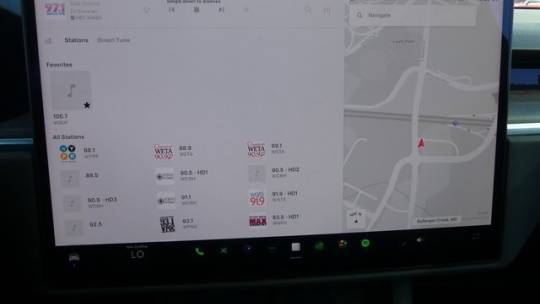 2022 Tesla Model X 7SAXCBE51NF334037