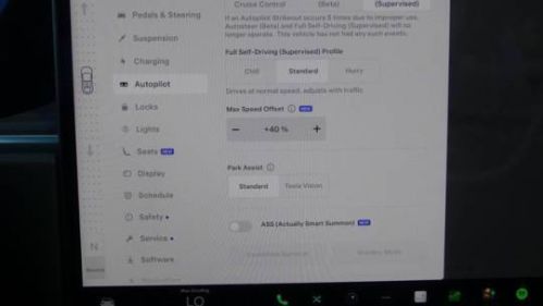 2022 Tesla Model X 7SAXCBE51NF334037