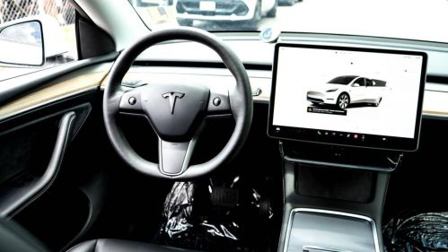 2023 Tesla Model Y 7SAYGDEE3PA094218