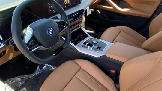 2025 BMW i4 WBY23HD09SFU96584