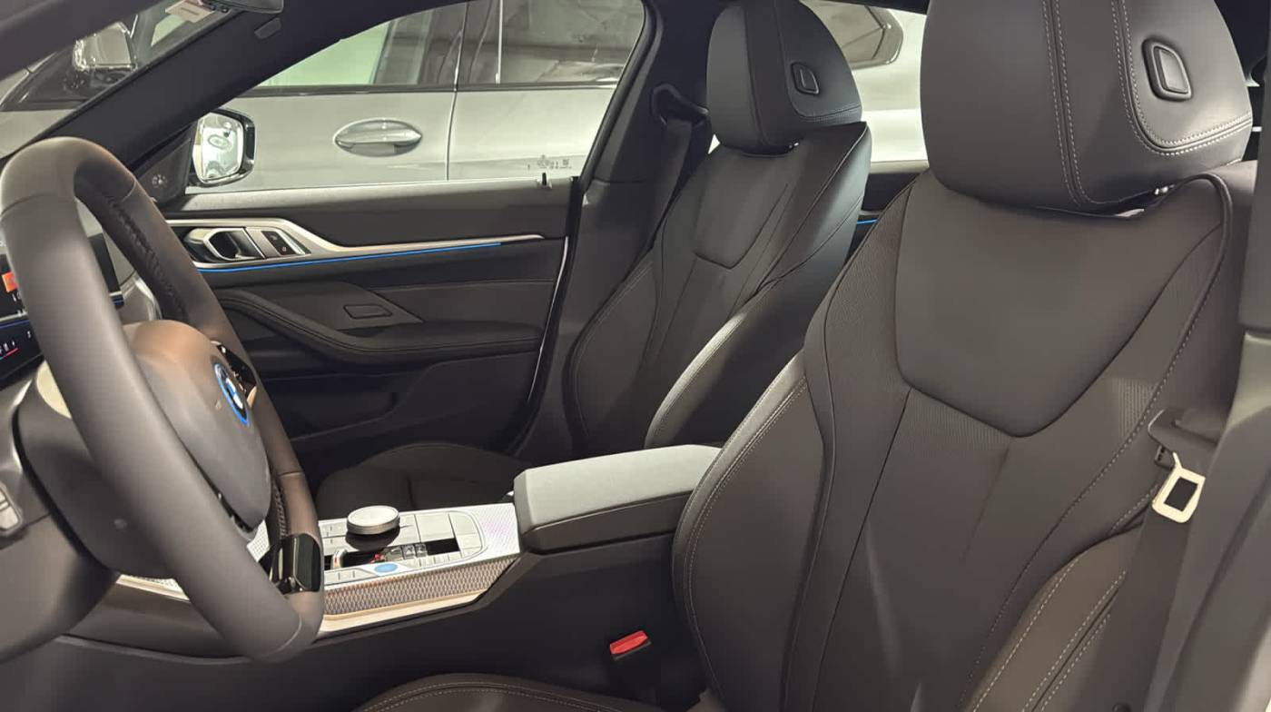 2025 BMW i4 WBY43HD04SFU94749