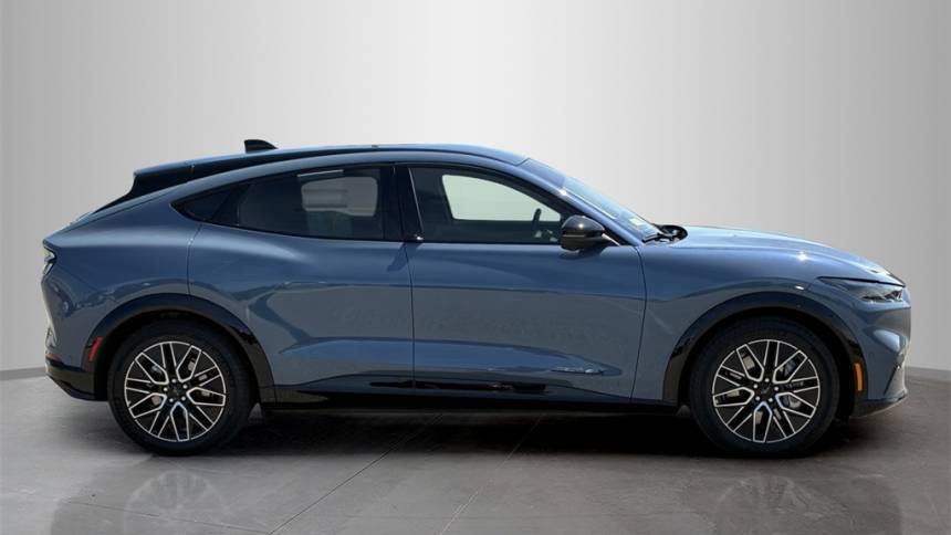 2024 Ford Mustang Mach E 3FMTK3R74RMA02560