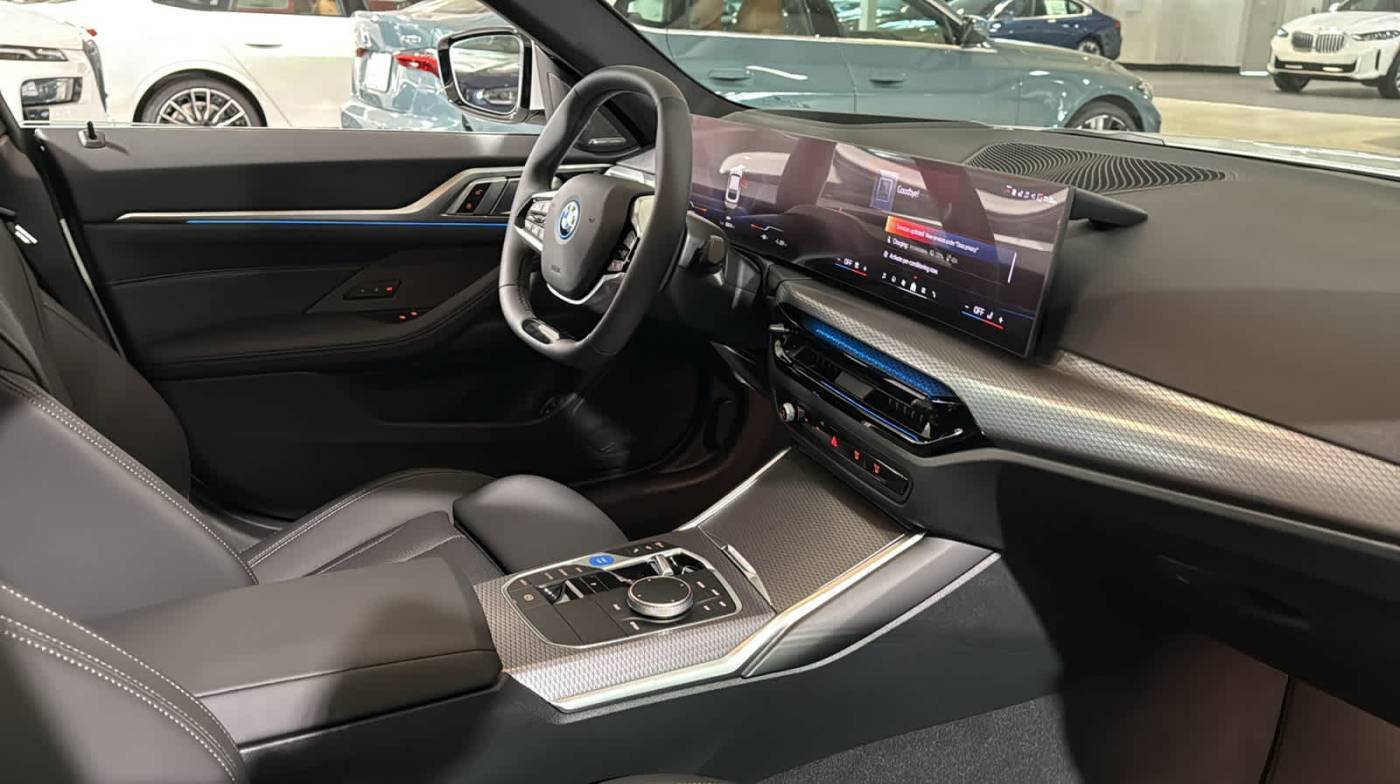 2025 BMW i4 WBY43HD04SFU94749