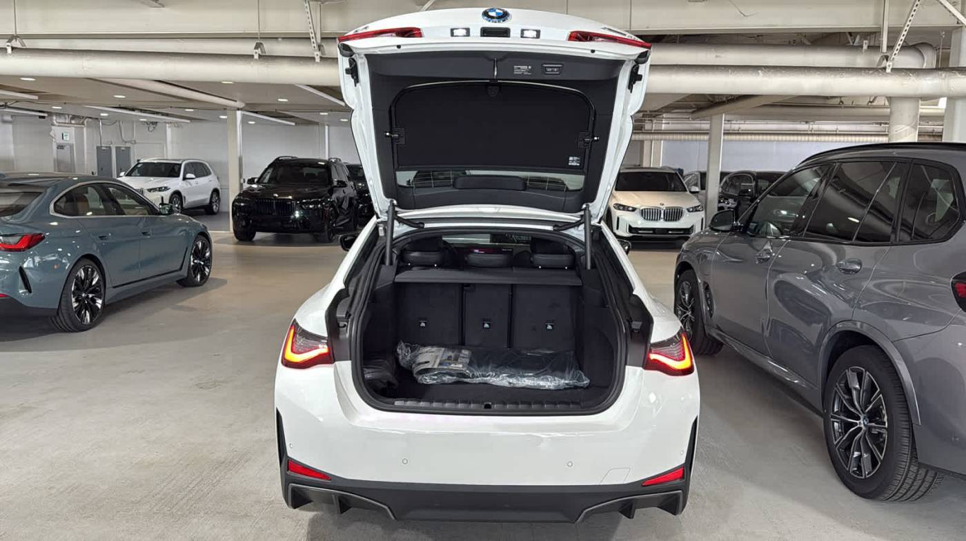 2025 BMW i4 WBY43HD04SFU94749