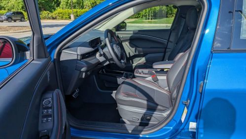 2025 Ford Mustang Mach E 3FMTK3SU6SMA02307