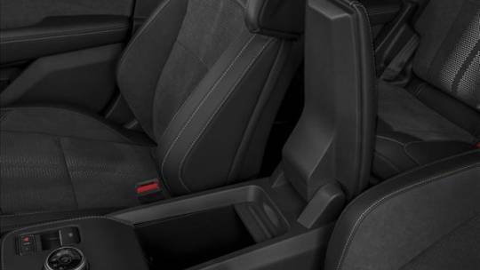 2025 Ford Mustang Mach E - Images - 9
