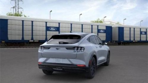 2025 Ford Mustang Mach E 3FMTK3SU0SMA04845