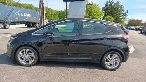 2023 Chevrolet Bolt - Images - 2