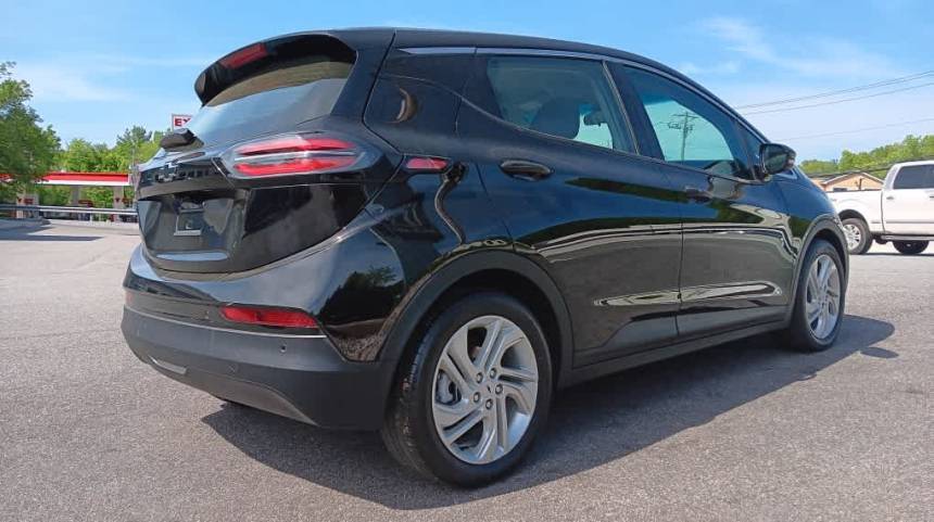 2023 Chevrolet Bolt - Images - 6